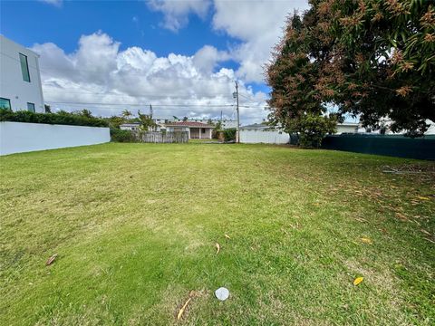 4221 SW 11th Street Miami FL 33134