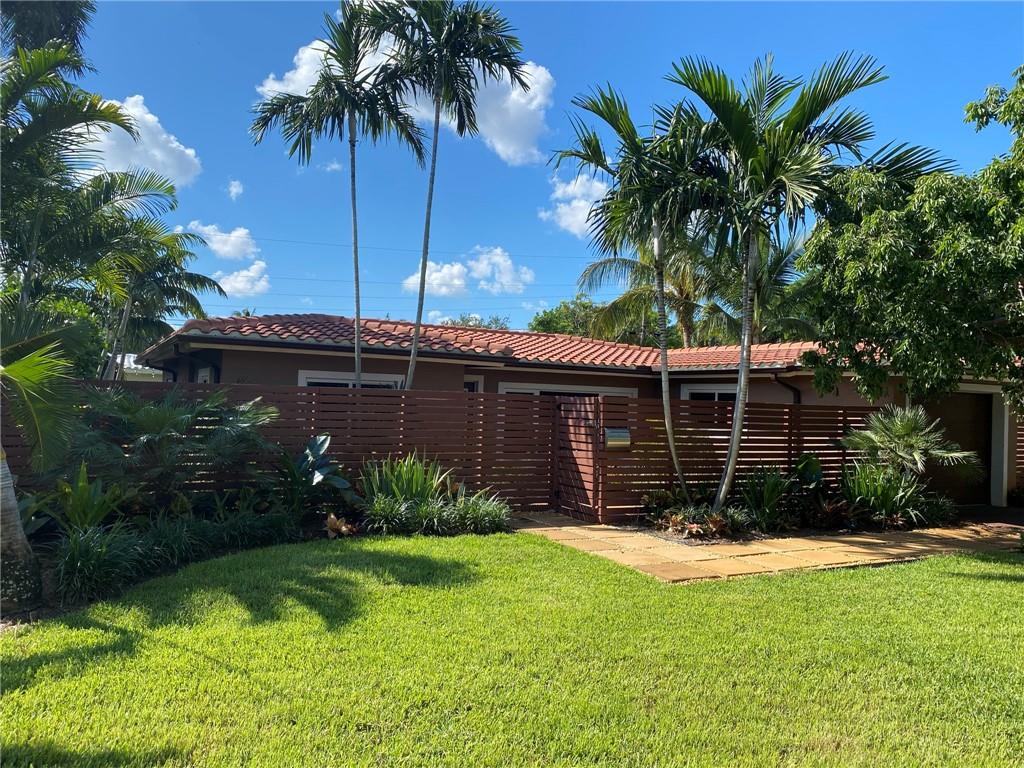 Poinsettia Heights River - Residential