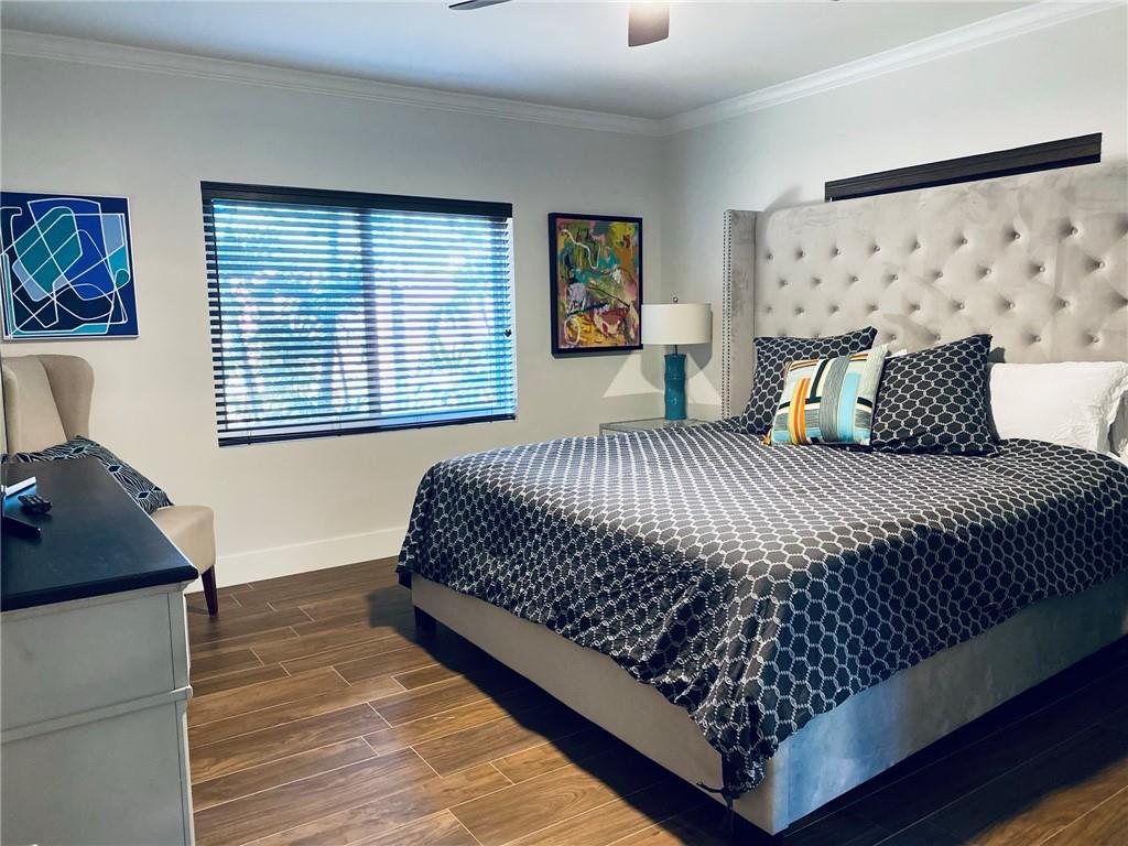 Poinsettia Heights River - Residential