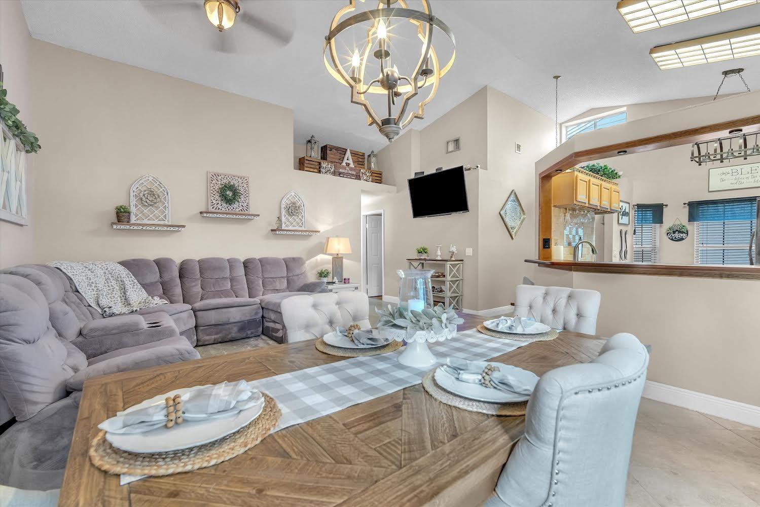 Hampton Lakes 140-42 B - Residential