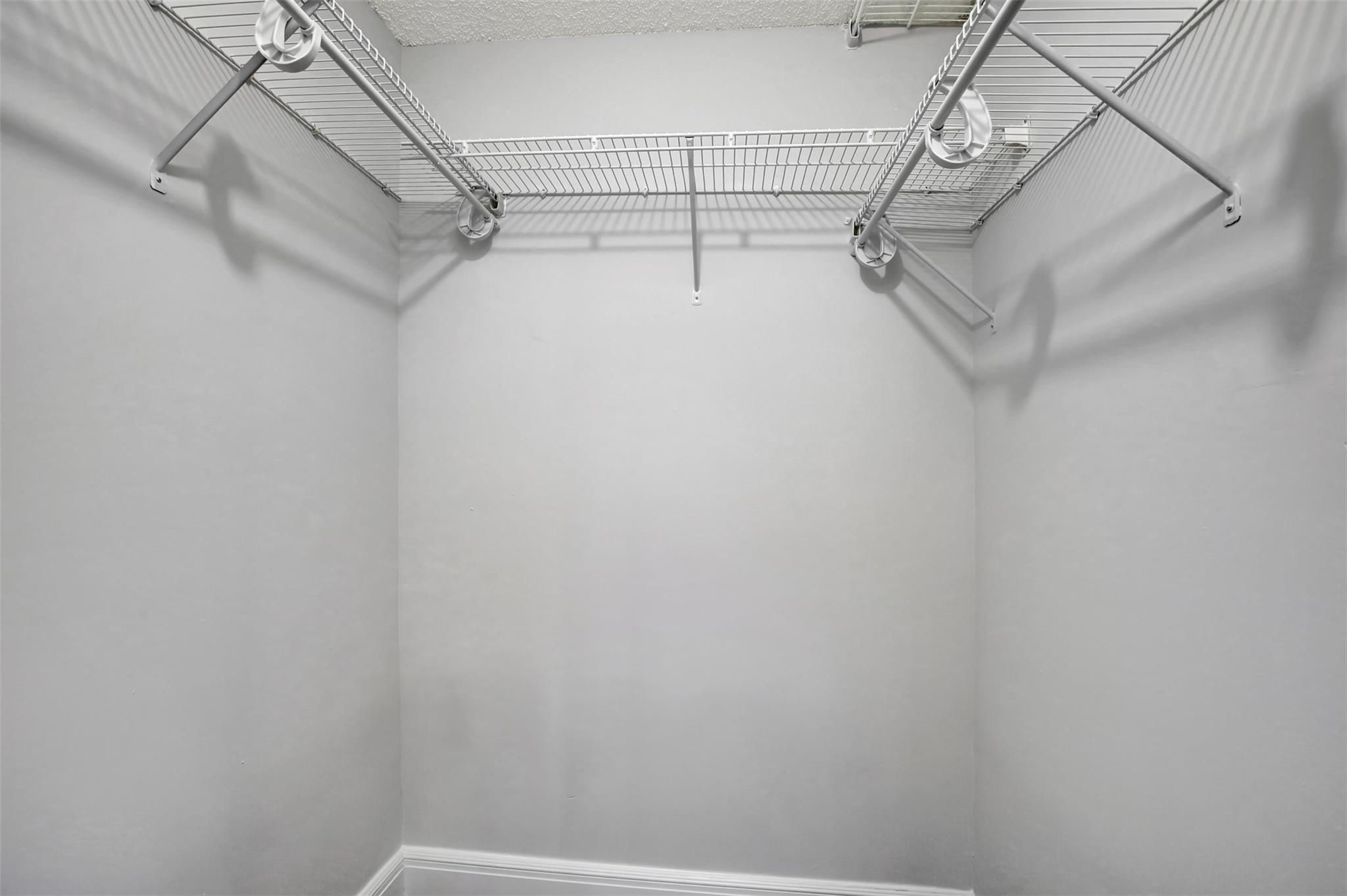 Hampton Lakes 140-42 B - Residential