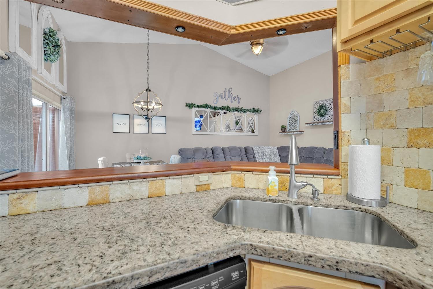 Hampton Lakes 140-42 B - Residential