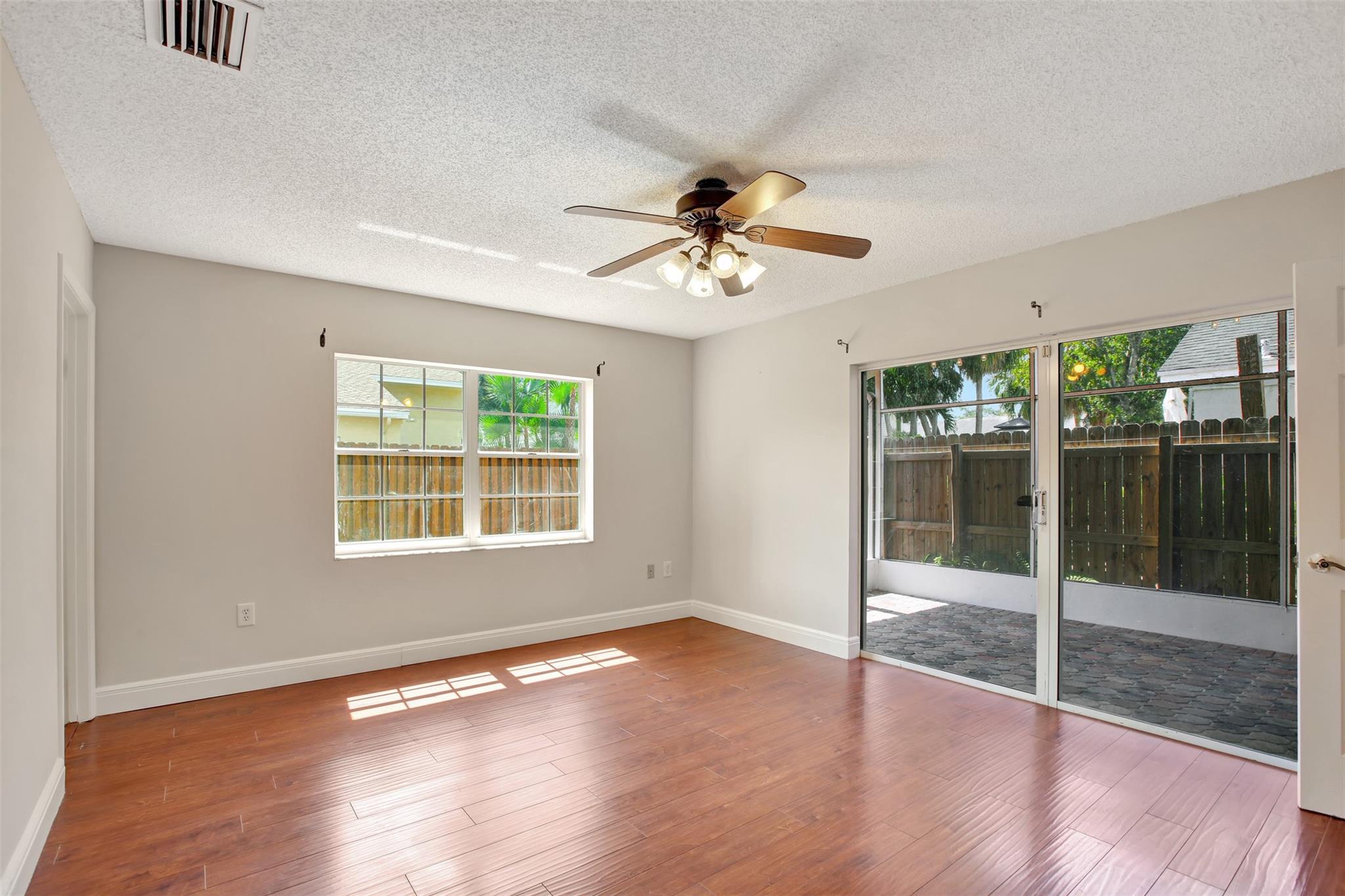 Hampton Lakes 140-42 B - Residential