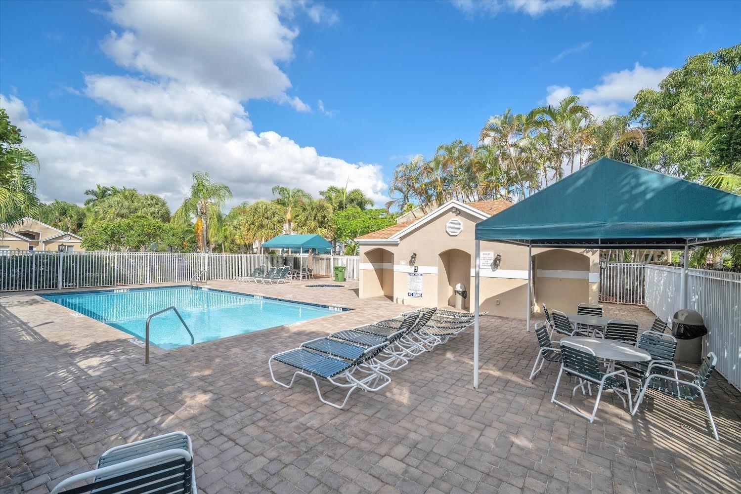 Hampton Lakes 140-42 B - Residential