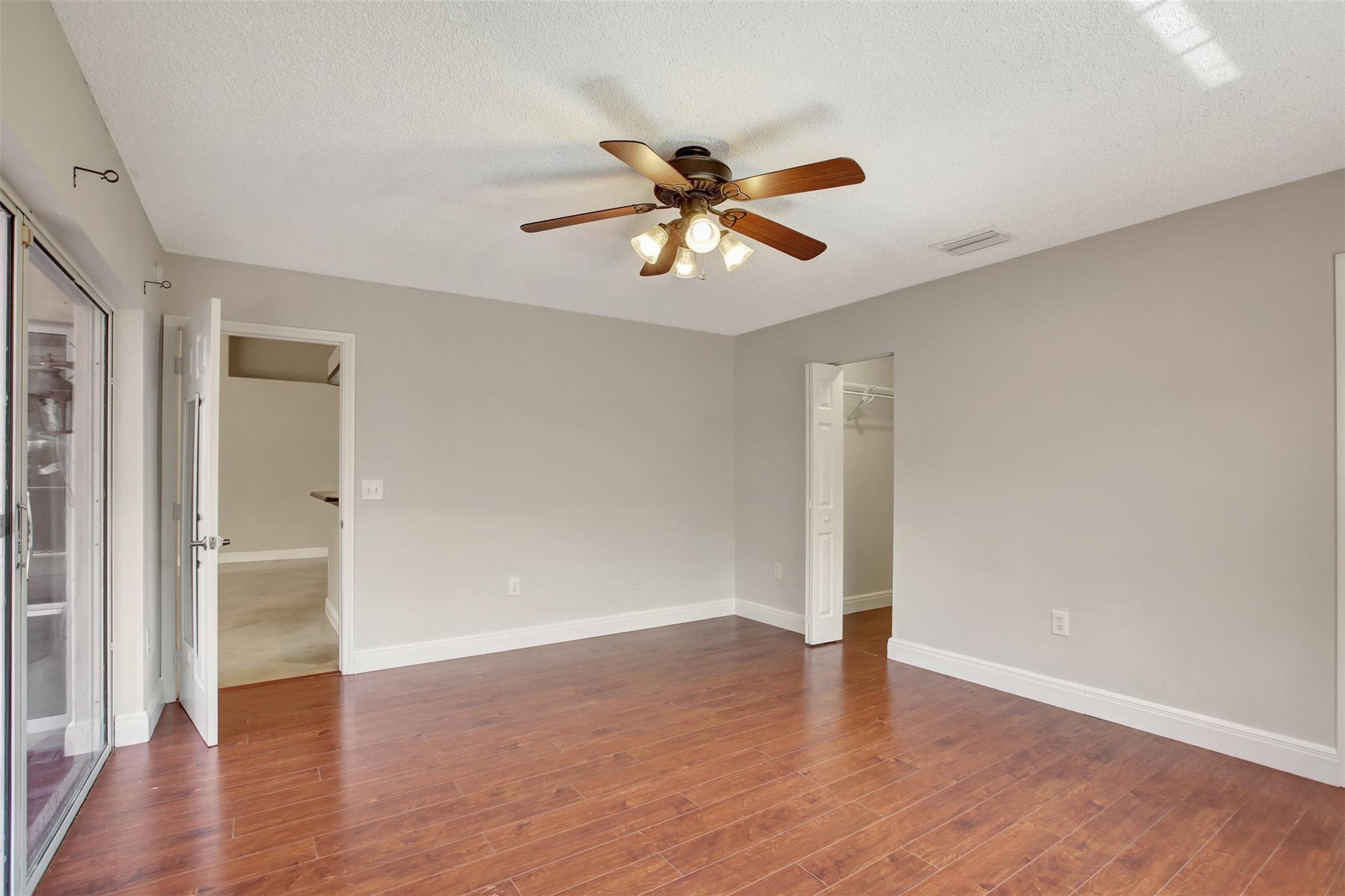 Hampton Lakes 140-42 B - Residential