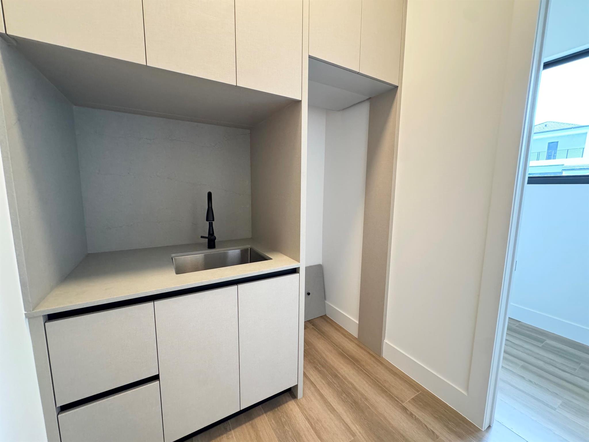 DEER RUN - Residential Lease