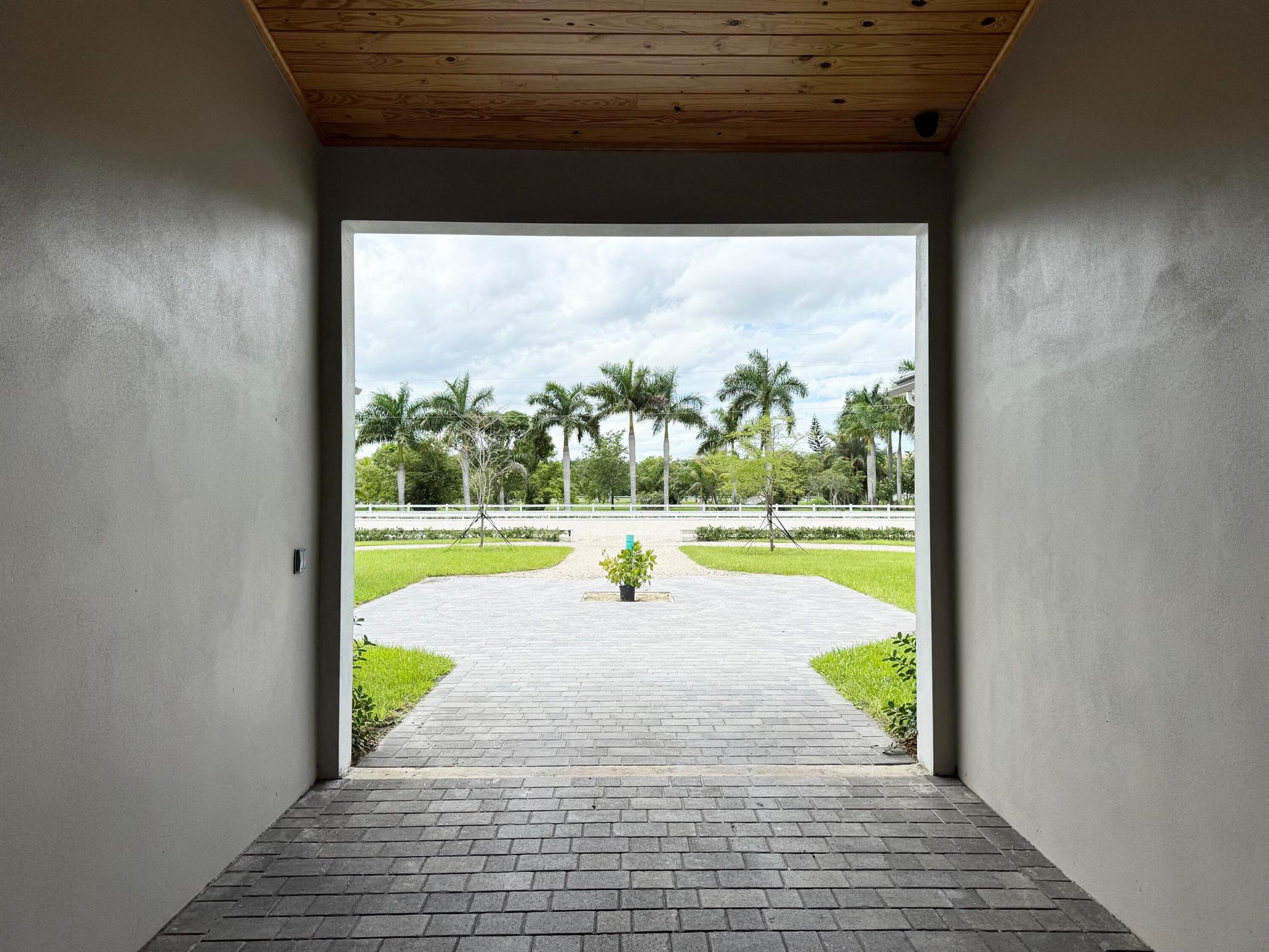 DEER RUN - Residential Lease