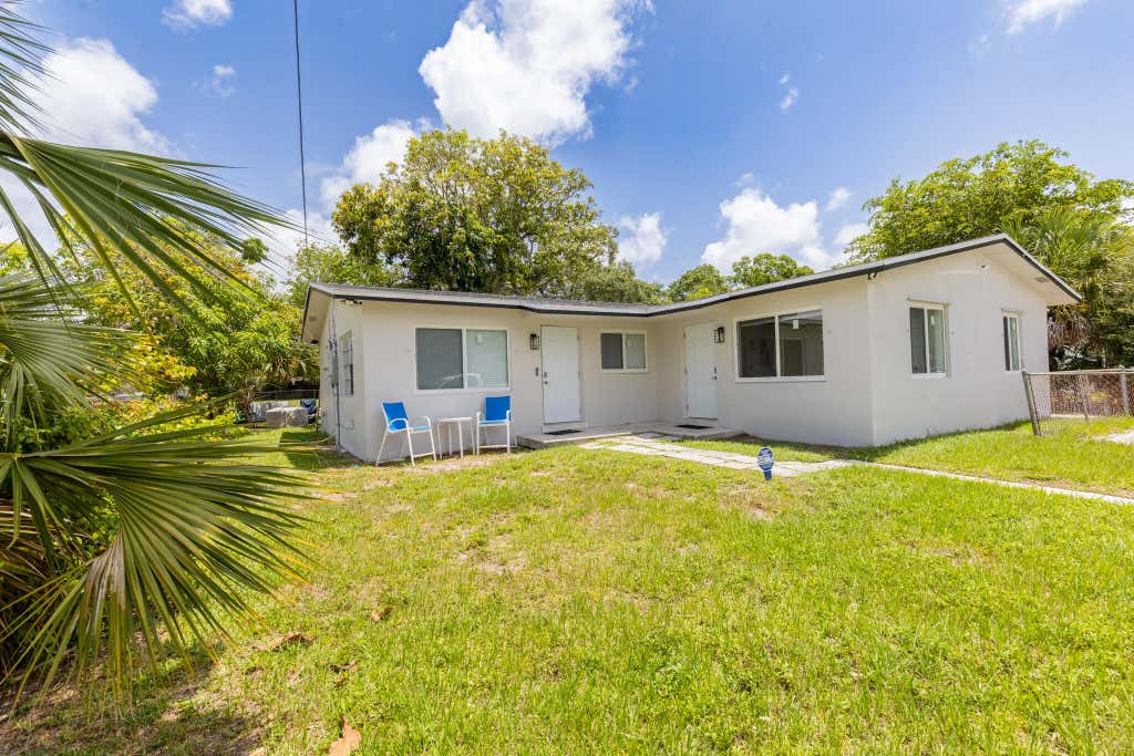 Photo of 2921 NW 11th Street #West, Fort Lauderdale, FL 33311 (MLS # B26060353)