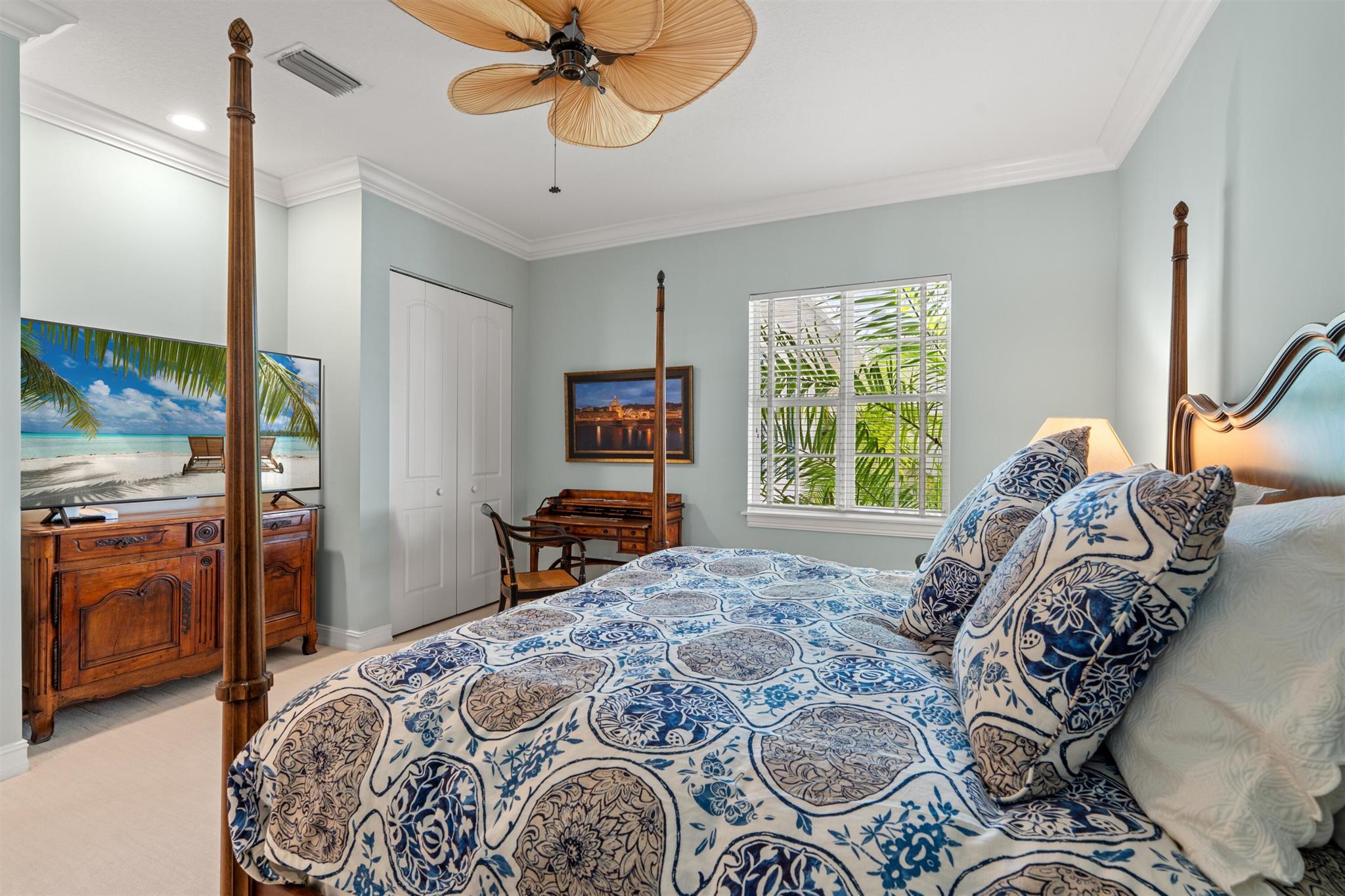 WINDSOR COURT - Residential