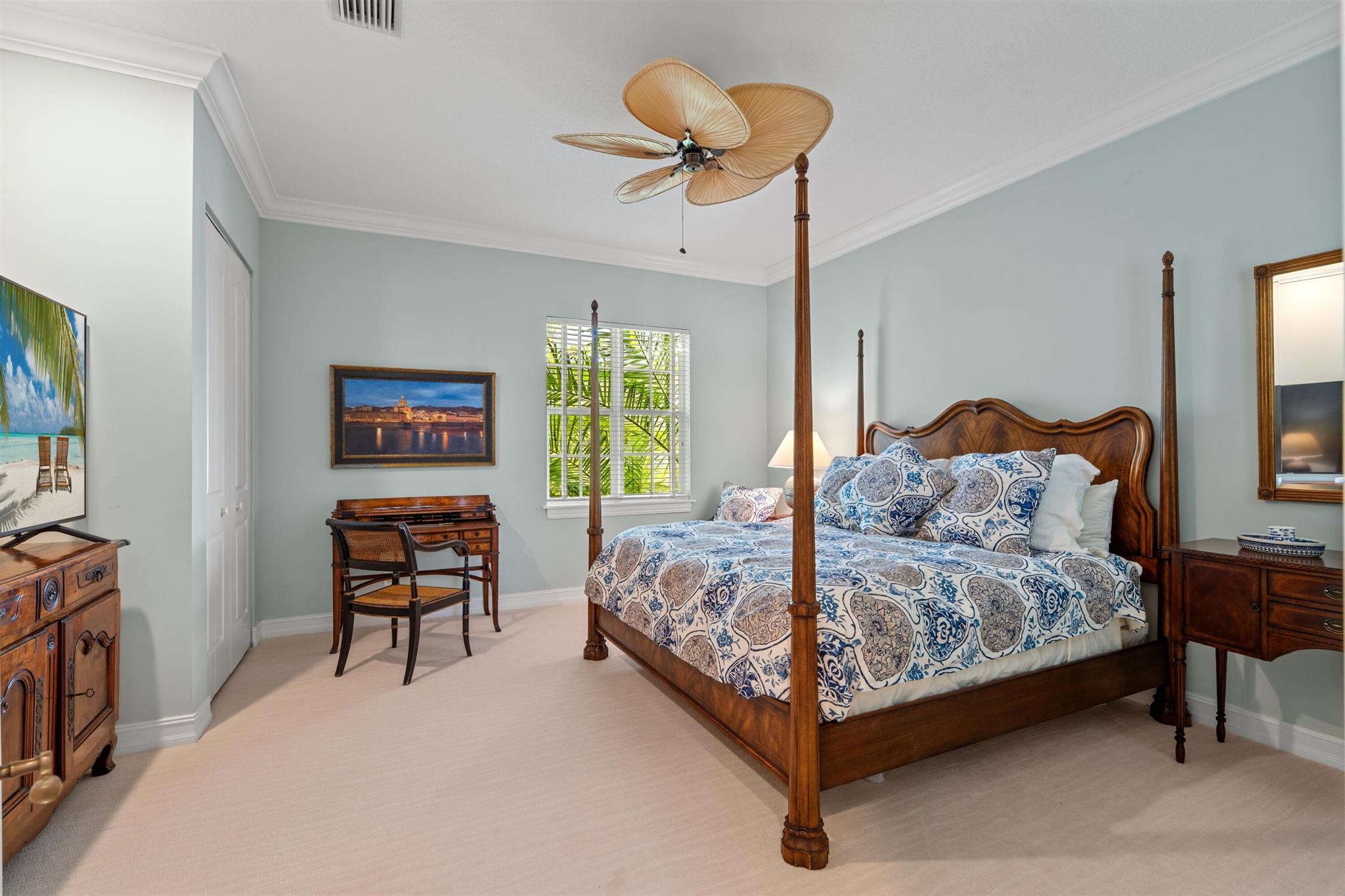 WINDSOR COURT - Residential