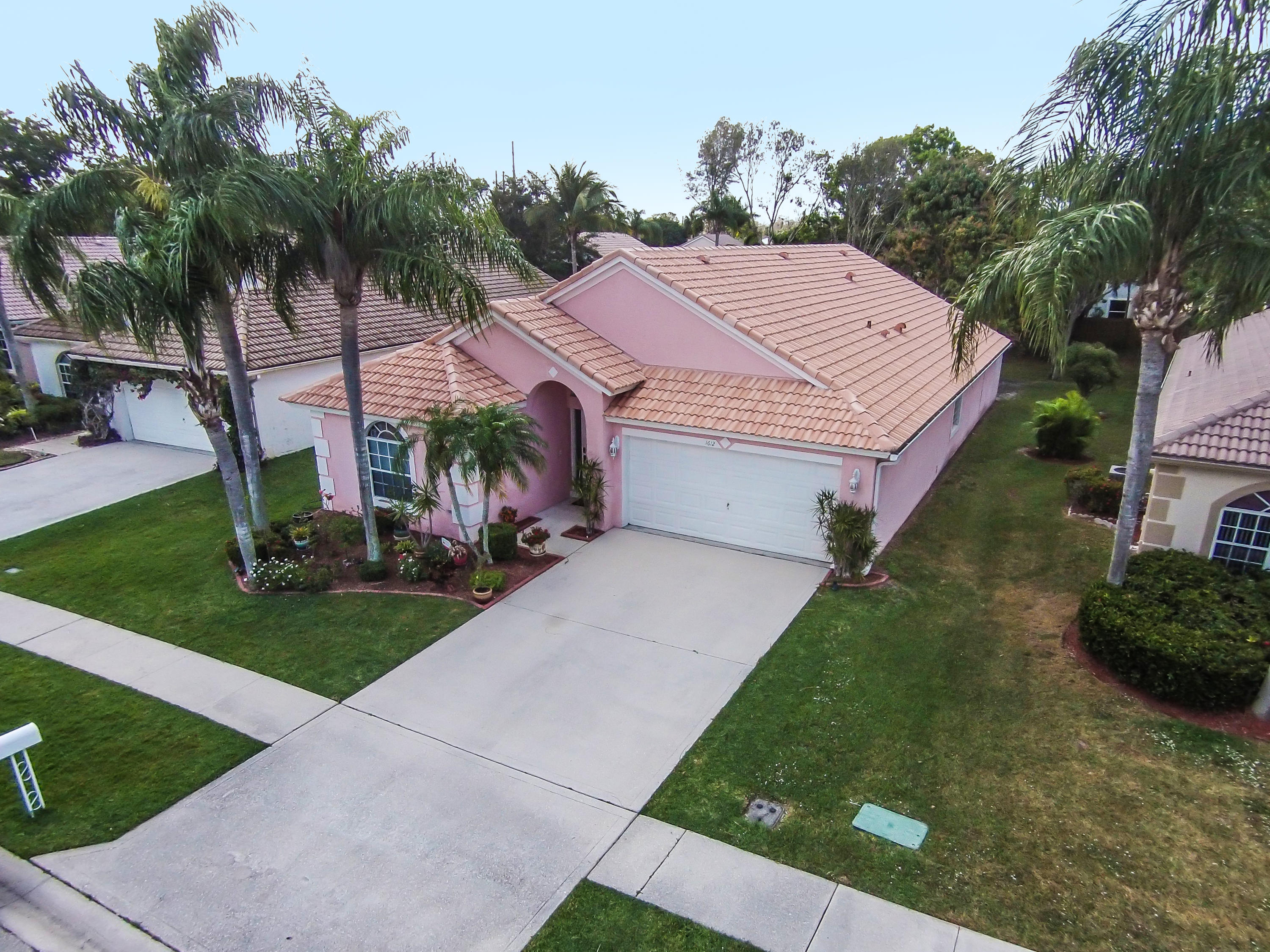 WELLINGTONS EDGE - Residential