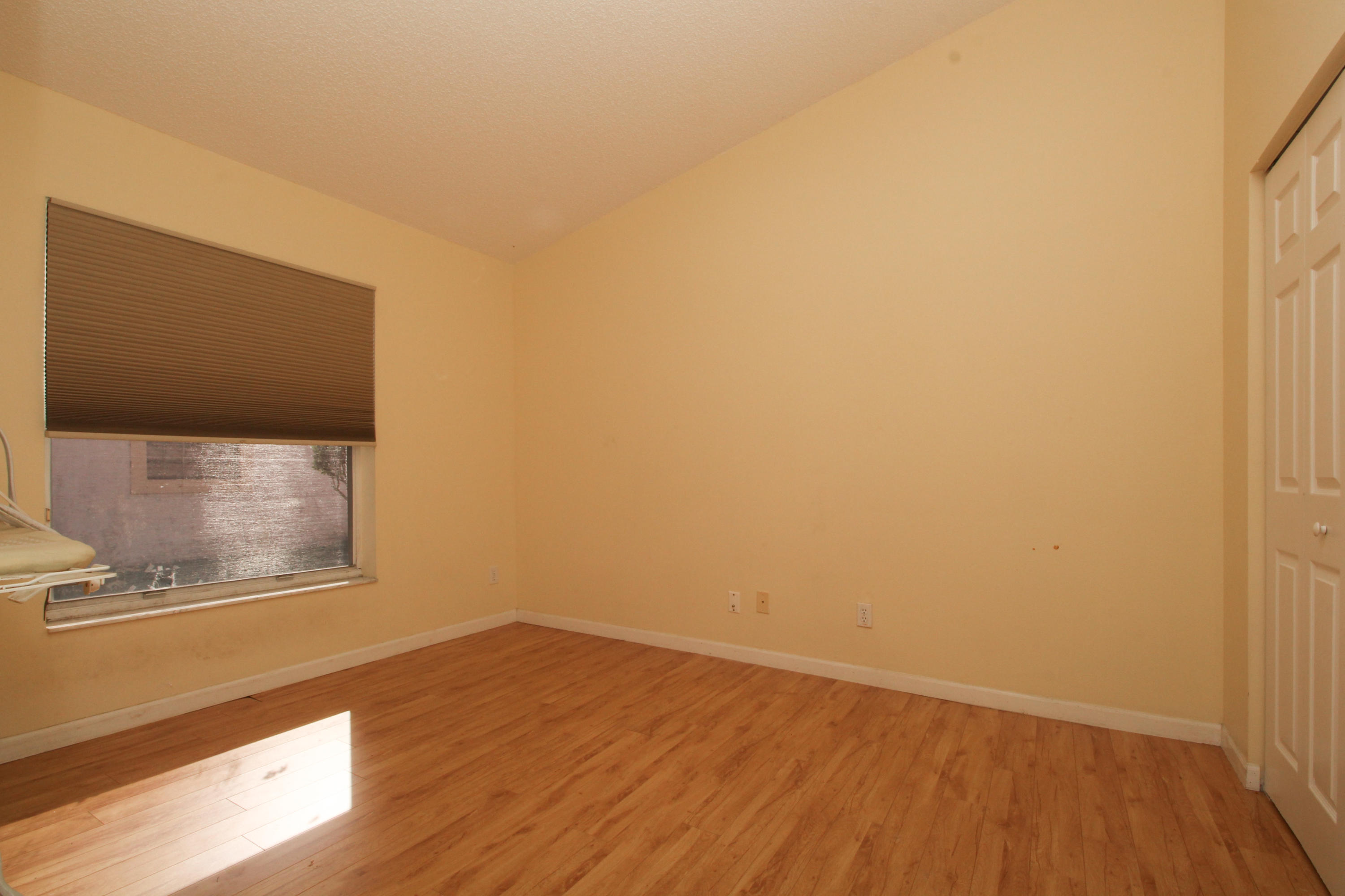 WELLINGTONS EDGE - Residential