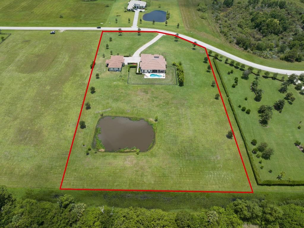 Photo of 4155 SW Stoneybrook Way, Palm City, FL 34990 (MLS # R10950552)