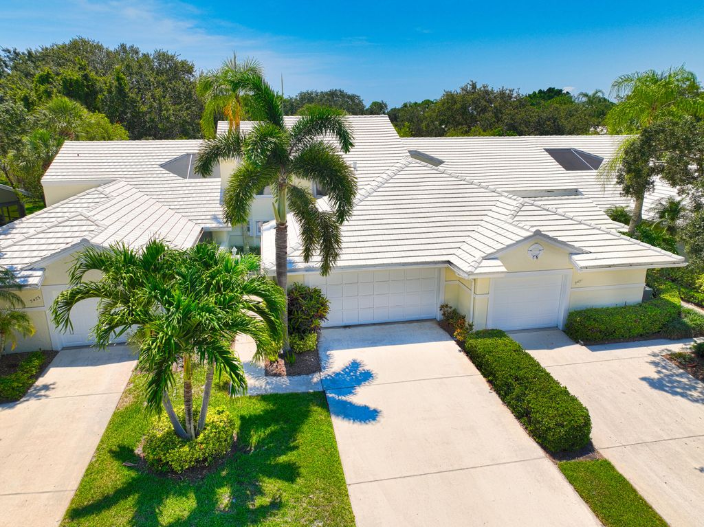 Photo of 2423 SW Foxpoint Trail Trl, Palm City, FL 34990 (MLS # R10813270)