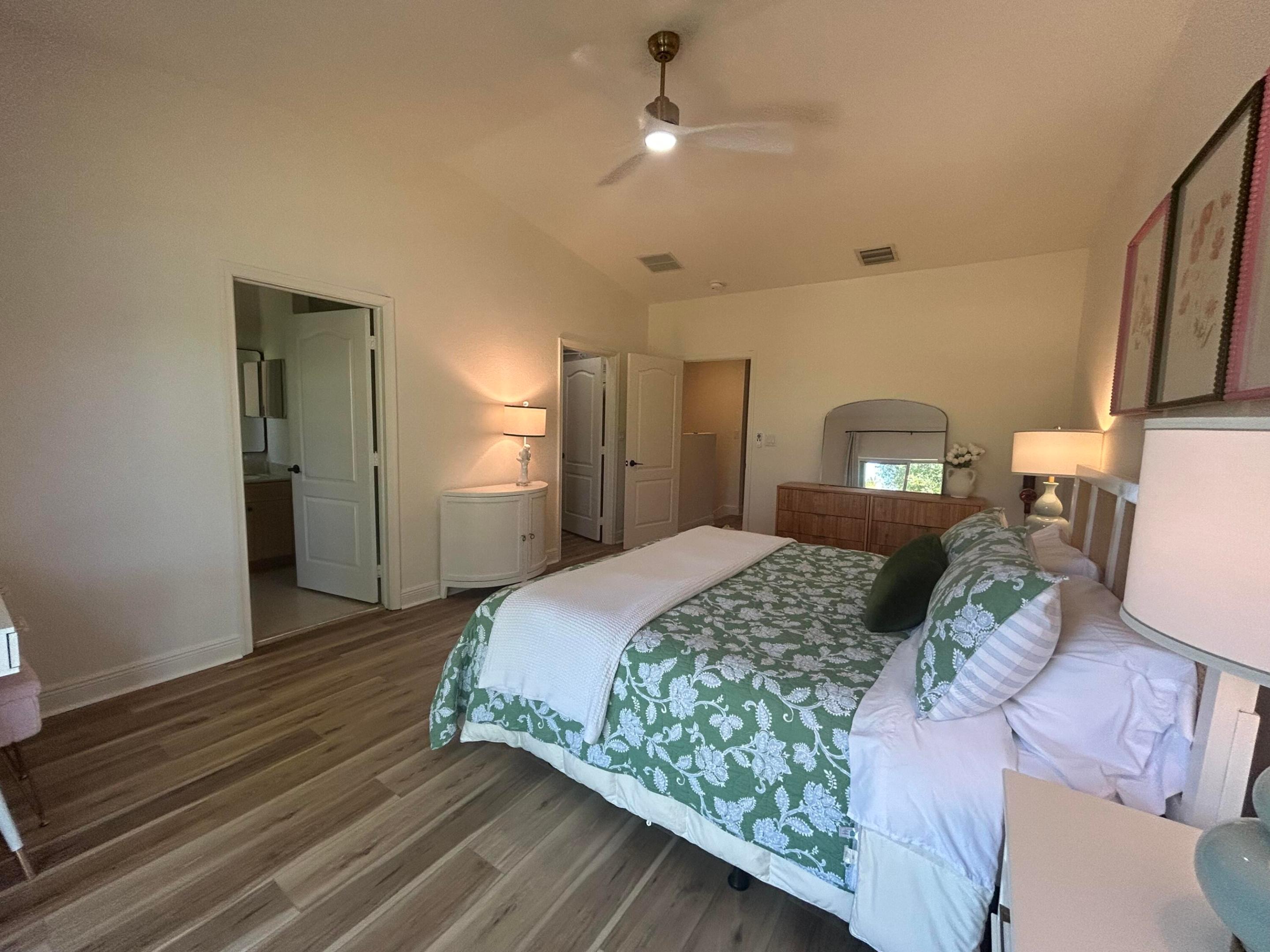 SOUTH SHORE 3 OF WELLINGTON - Residential Lease