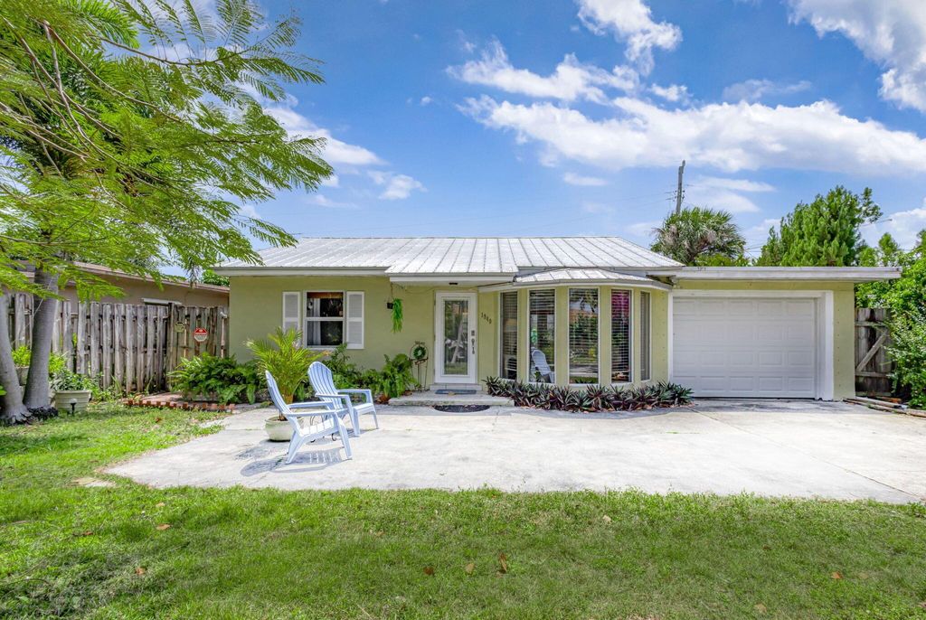 Photo of 1940 Doffer Lane, North Palm Beach, FL 33408 (MLS # R11080046)