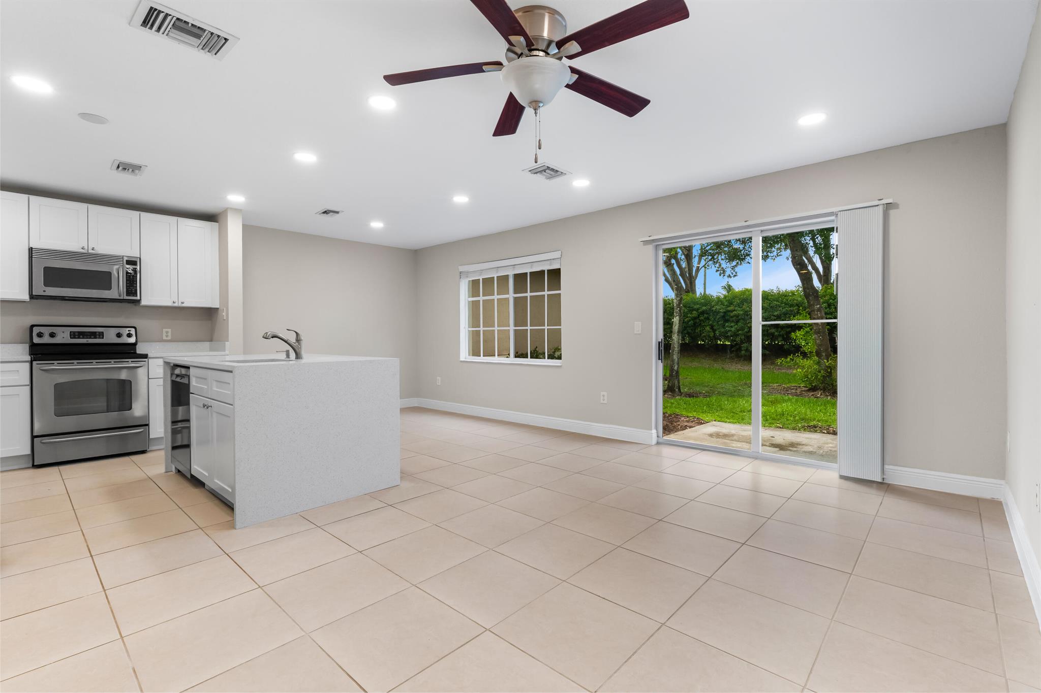 6639 Old Farm Trail