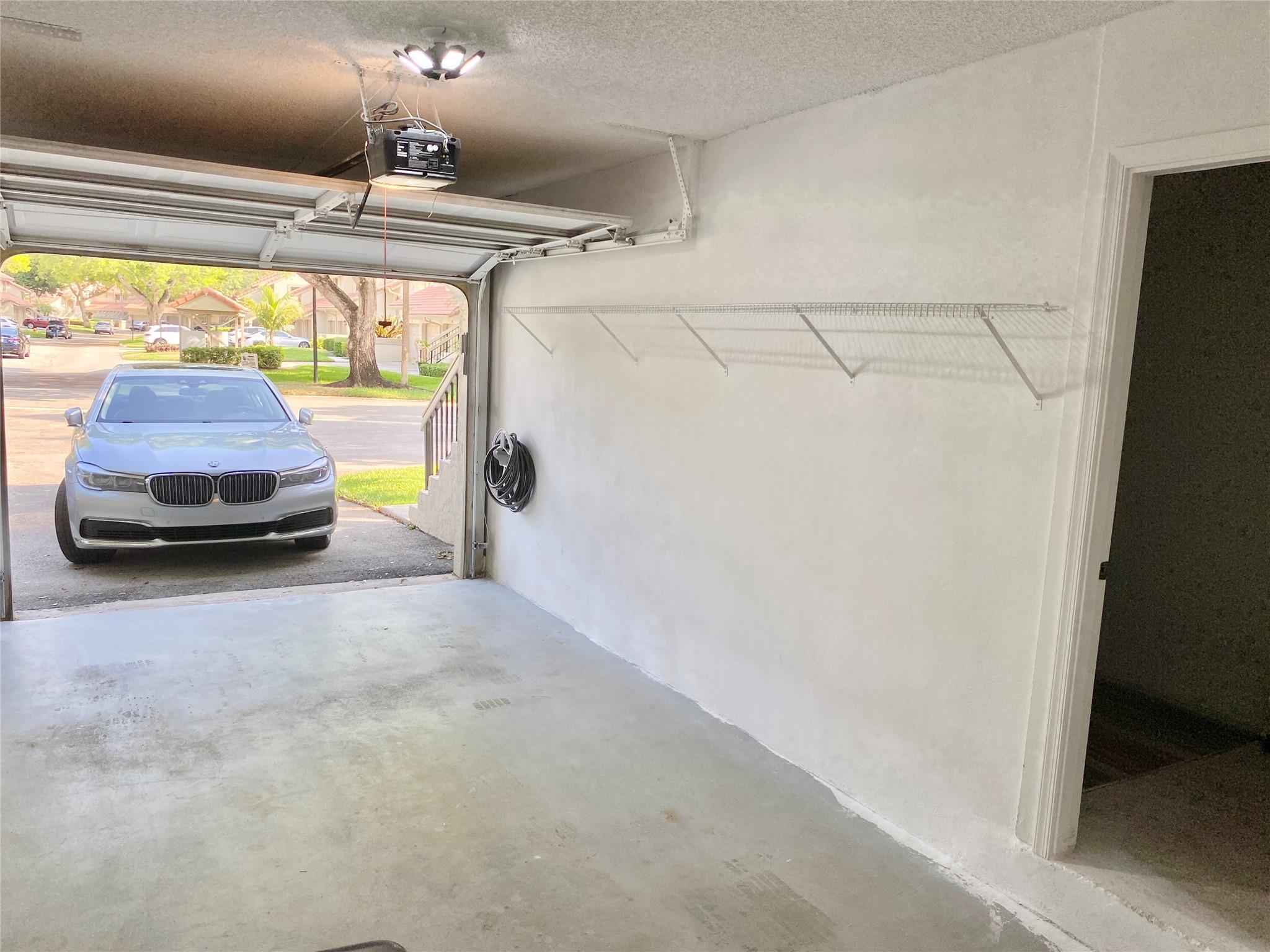 COACH HOUSES - Residential Lease