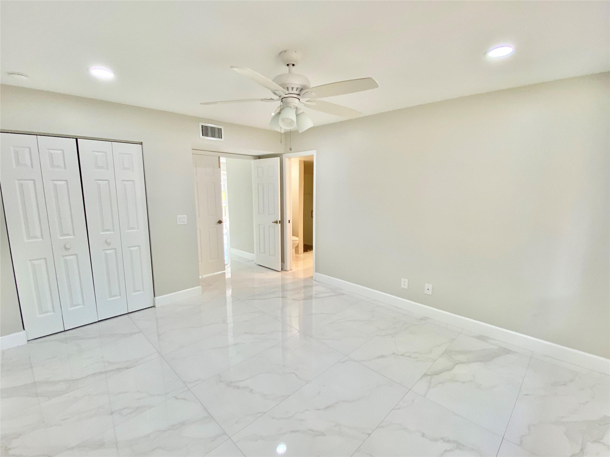 COACH HOUSES - Residential Lease