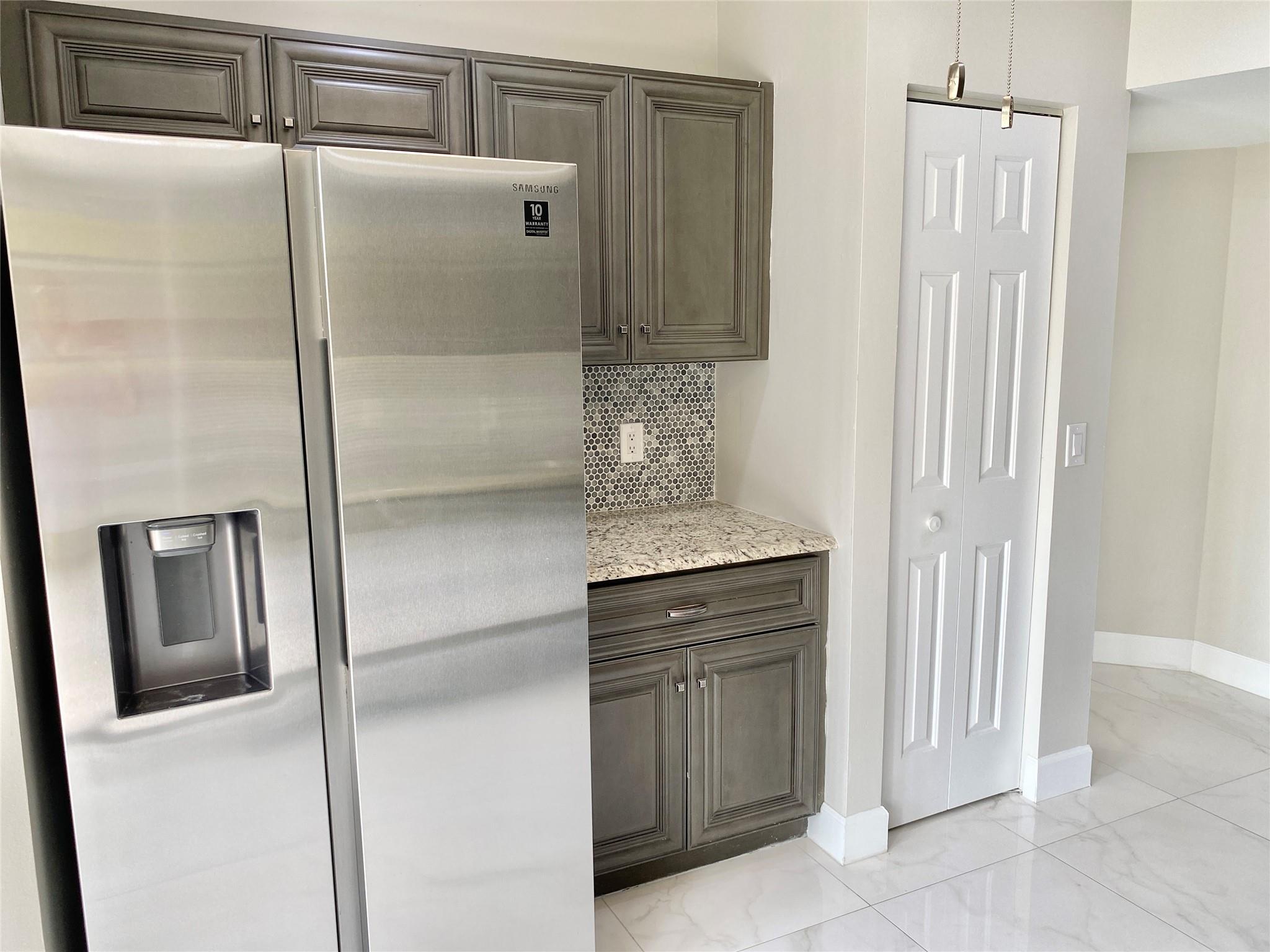 COACH HOUSES - Residential Lease