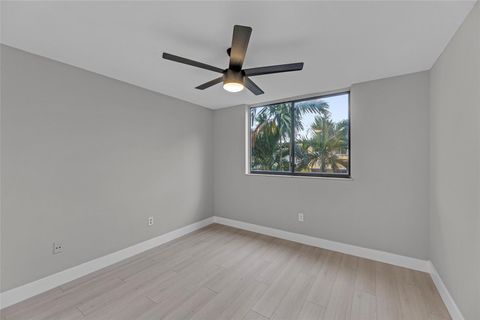 Condominium in Miami FL 8261 8th St St 14.jpg