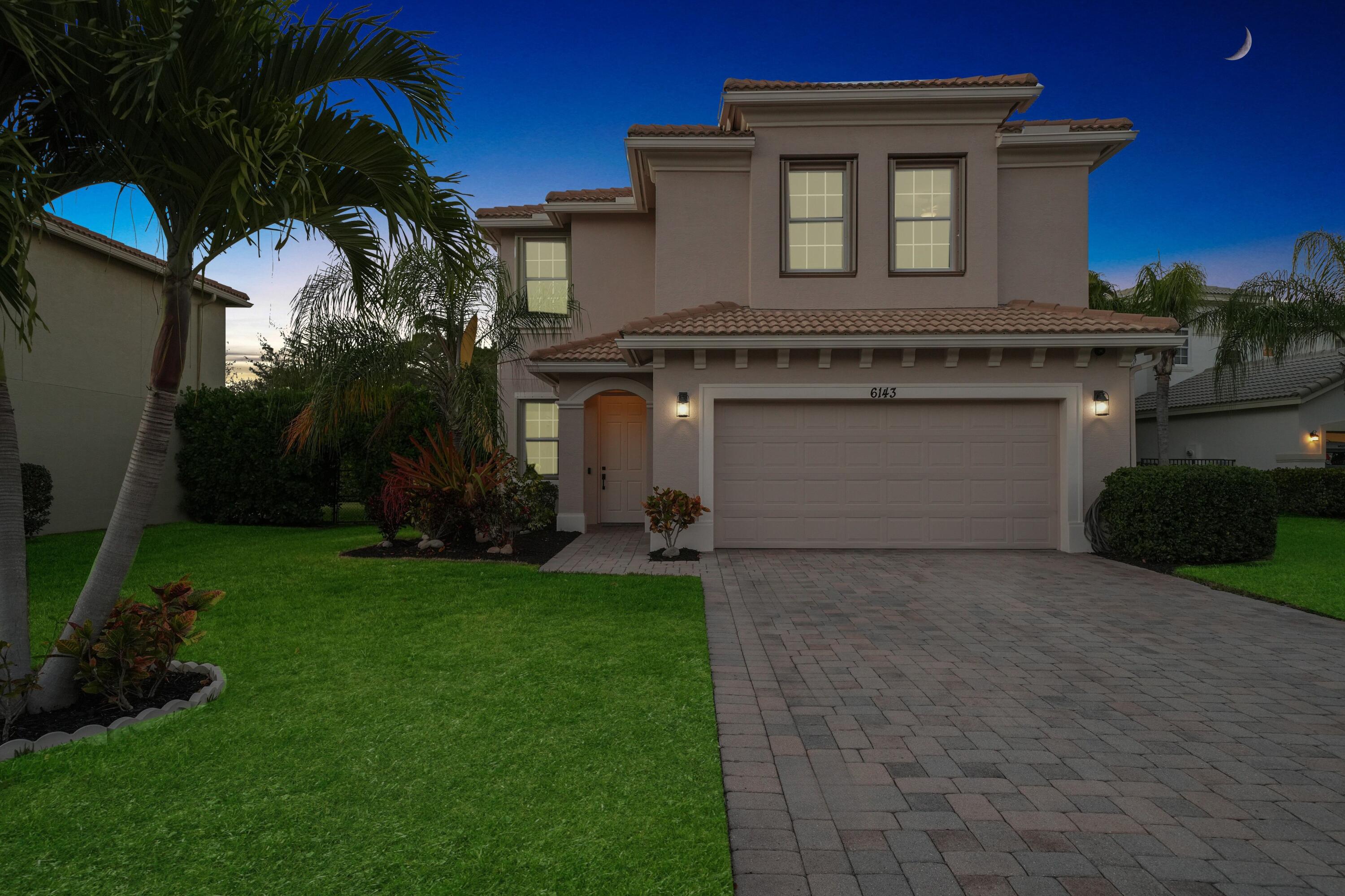 6143 SE Crooked Oak Avenue