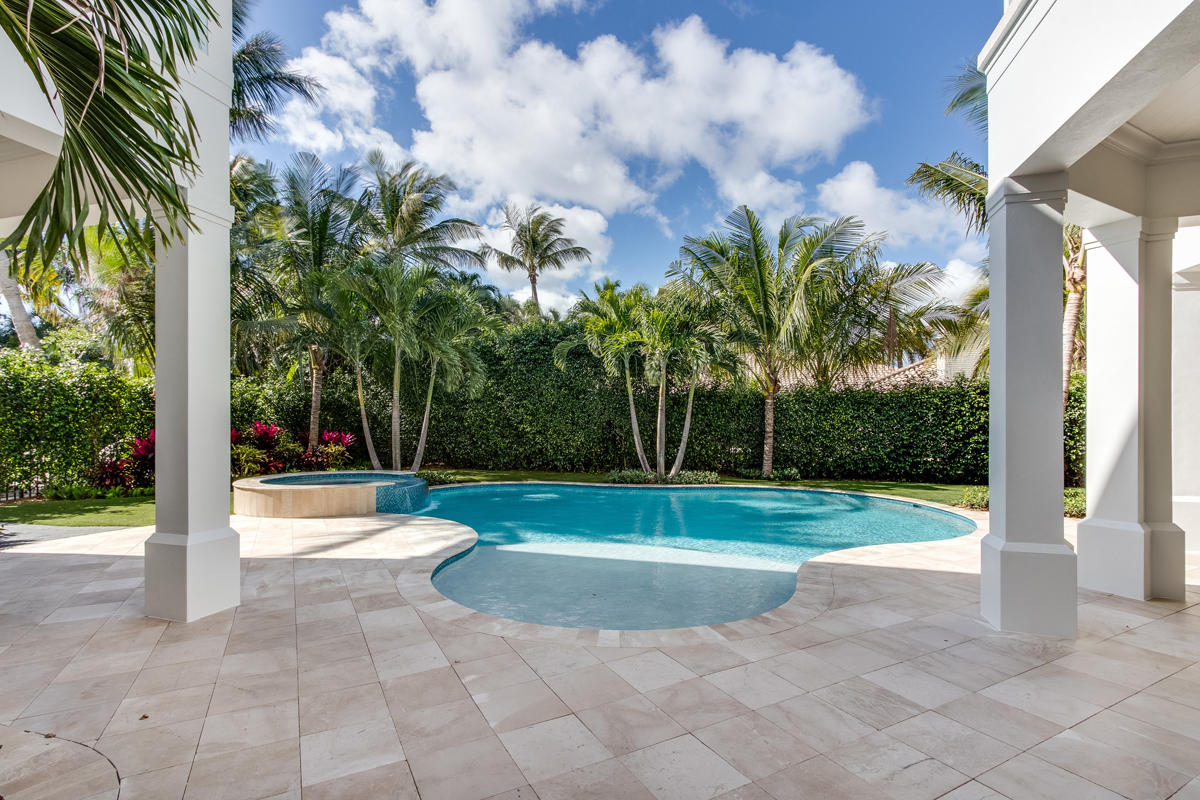 ROYAL PALM YACHT & COUNTR - Residential