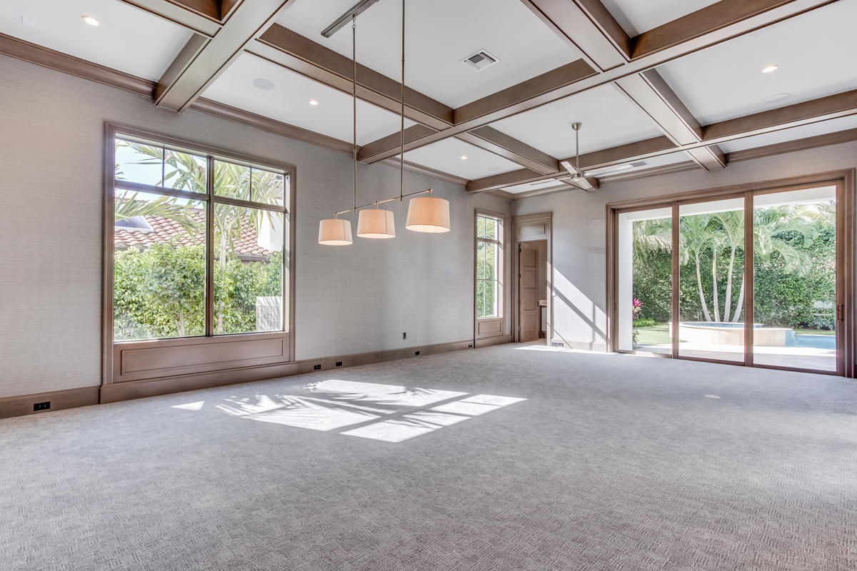 ROYAL PALM YACHT & COUNTR - Residential