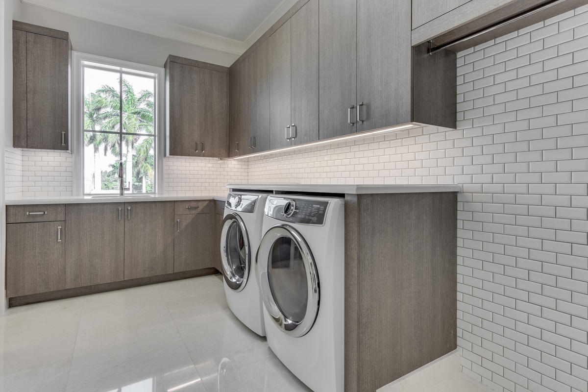 ROYAL PALM YACHT & COUNTR - Residential