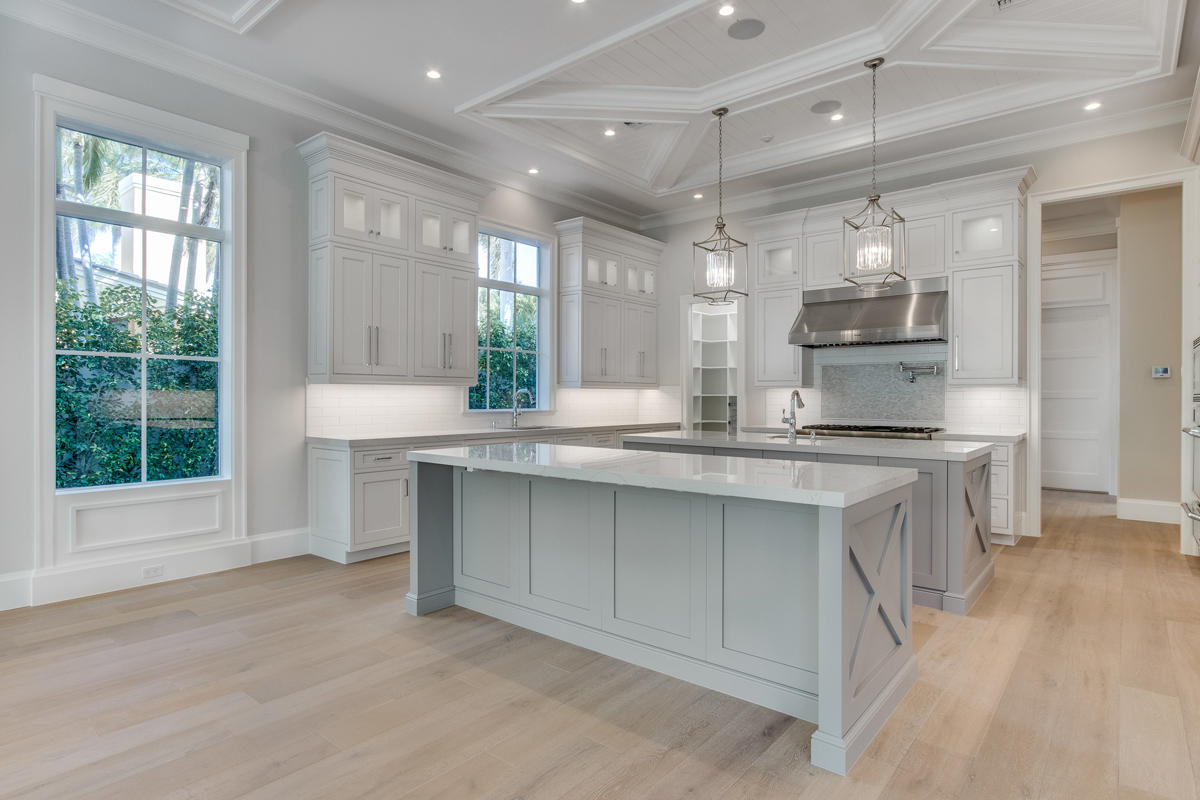 ROYAL PALM YACHT & COUNTR - Residential