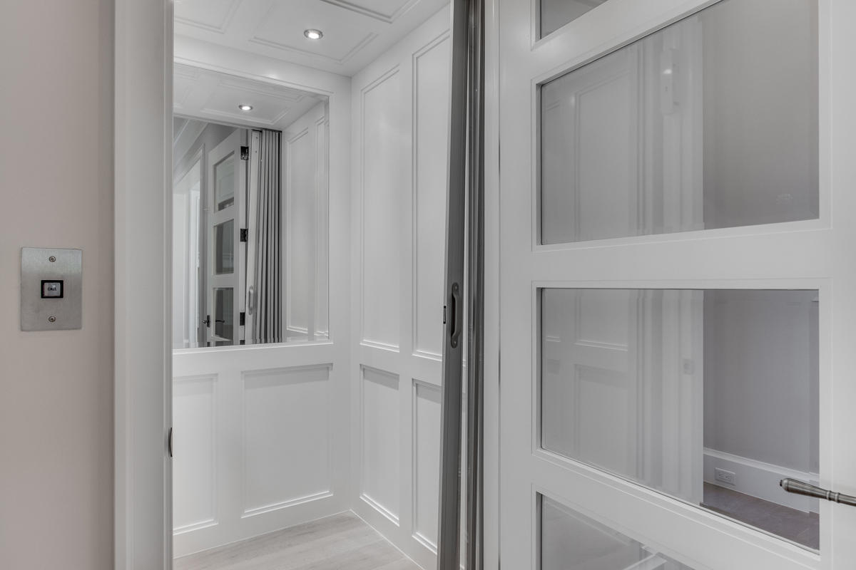 ROYAL PALM YACHT & COUNTR - Residential