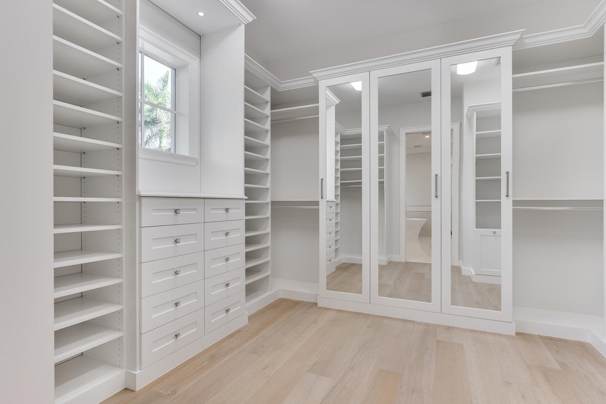 ROYAL PALM YACHT & COUNTR - Residential