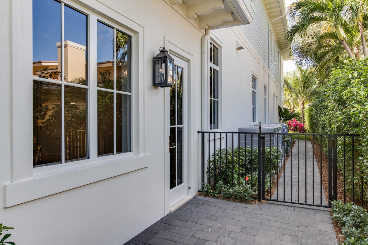 ROYAL PALM YACHT & COUNTR - Residential