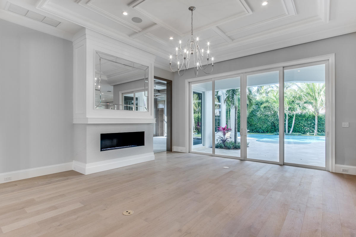 ROYAL PALM YACHT & COUNTR - Residential