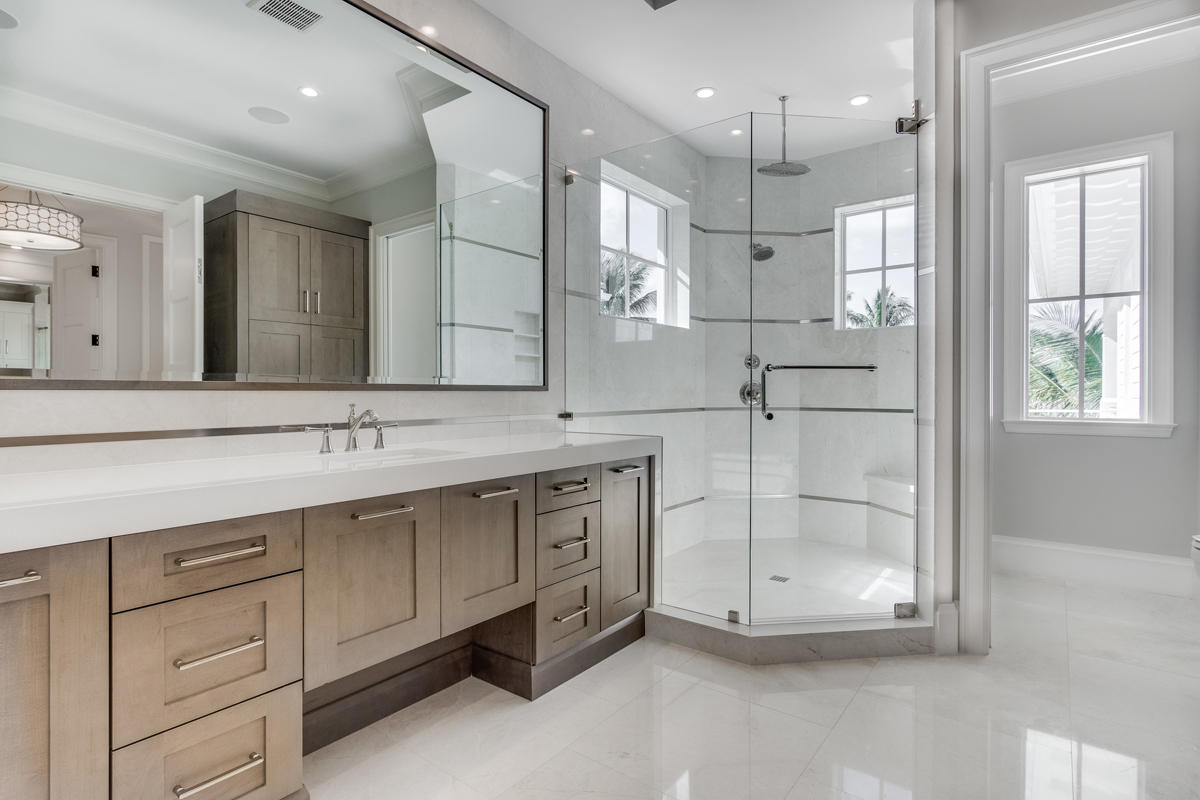 ROYAL PALM YACHT & COUNTR - Residential