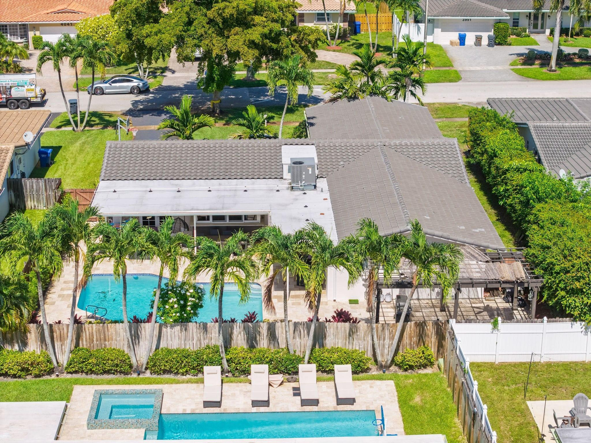 EMERALD HILLS - Residential