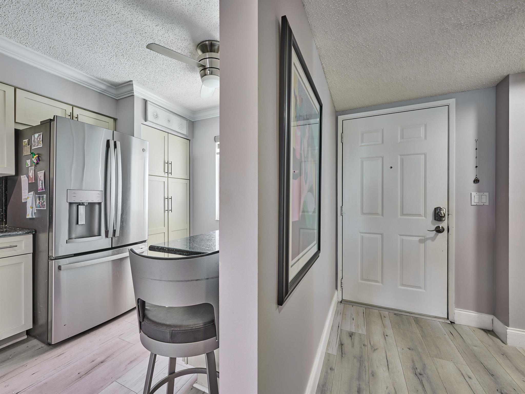 HUNTINGTON POINTE - Residential