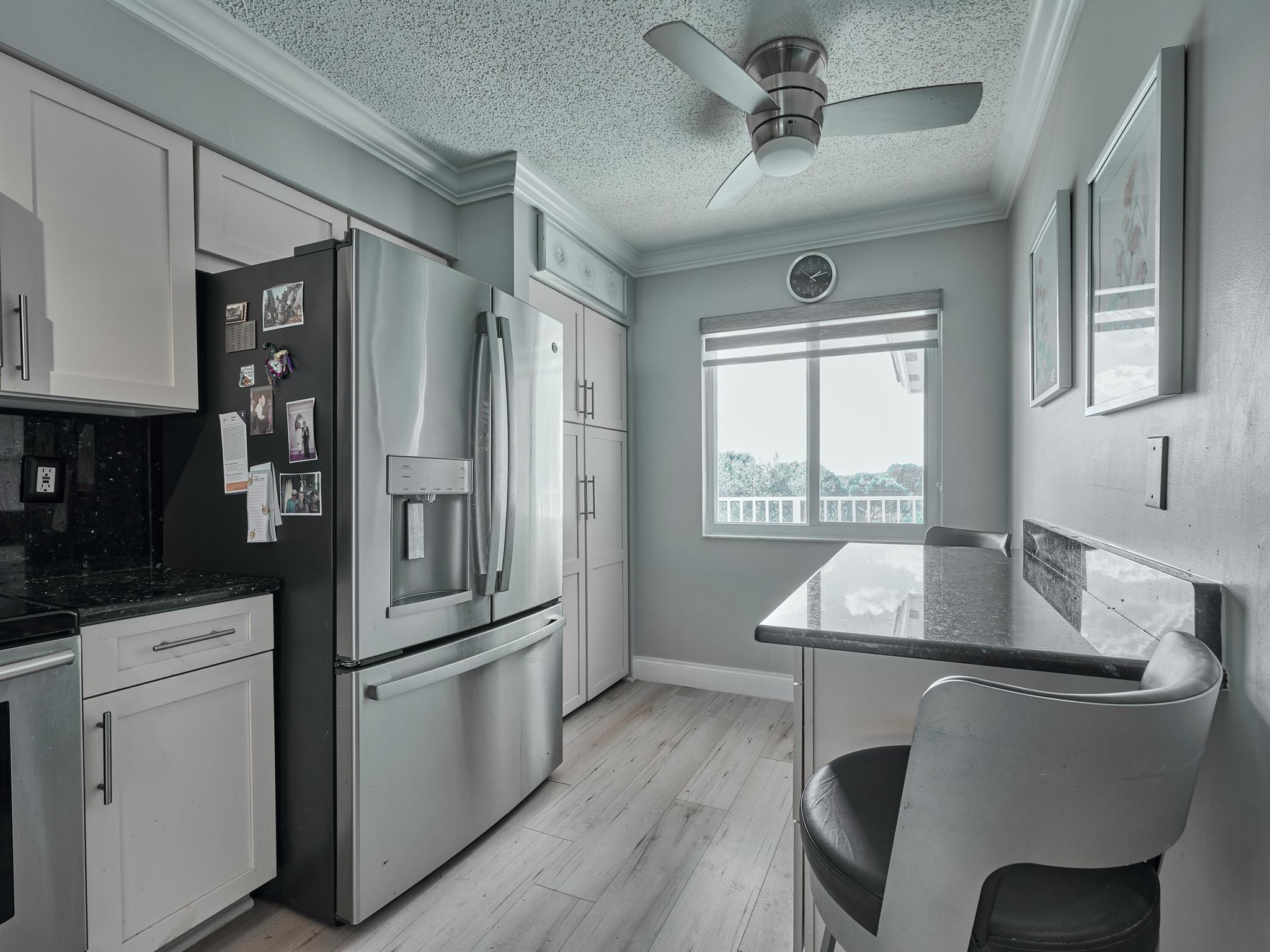 HUNTINGTON POINTE - Residential