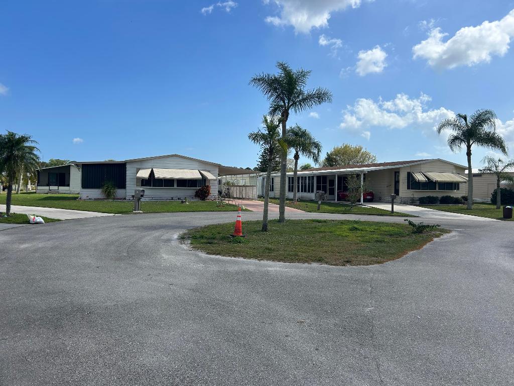 Spanish Lakes Country Club Village - Residential