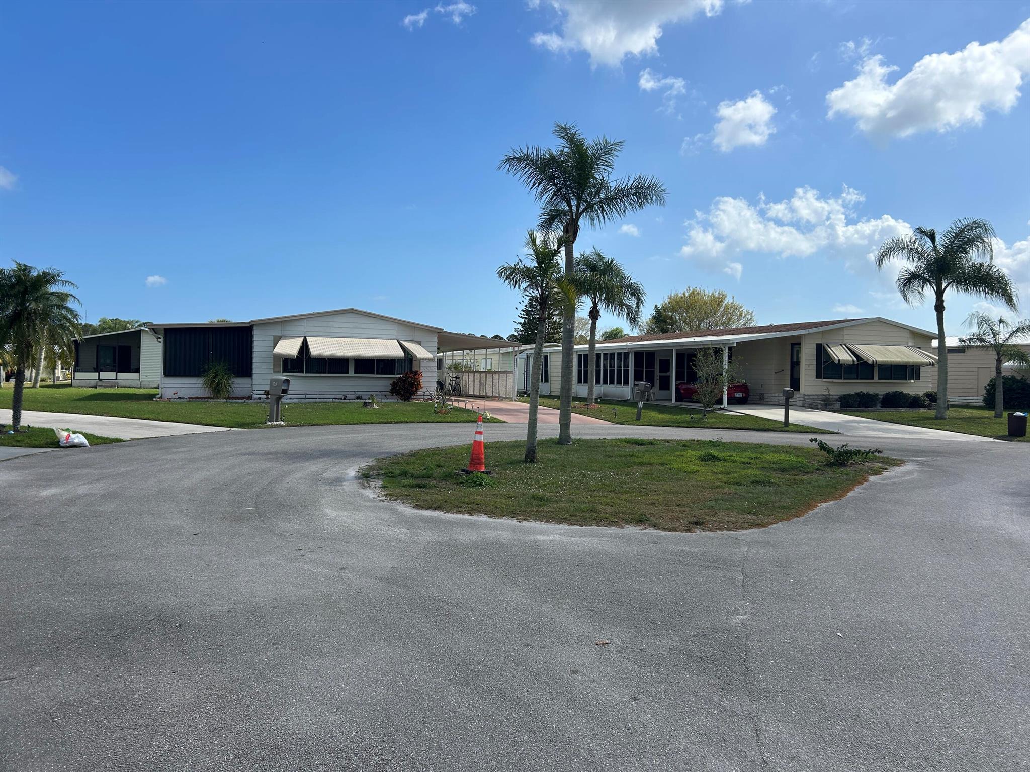 Spanish Lakes Country Clu - Residential