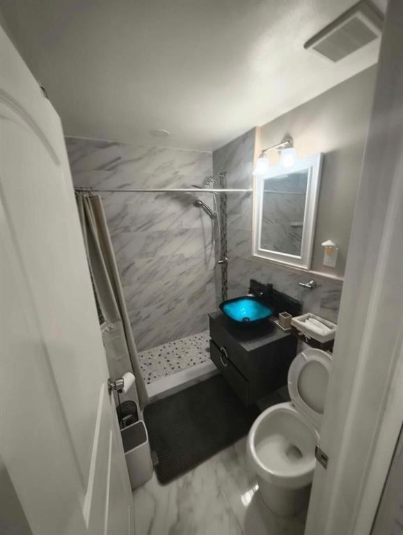 Hollywood Park 4-19 B - Residential Lease