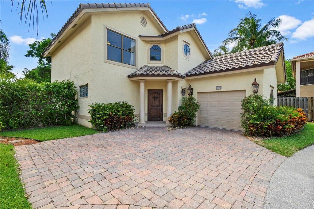 Photo of 1726 Shoreside Circle, Wellington, FL 33414 (MLS # R10818347)