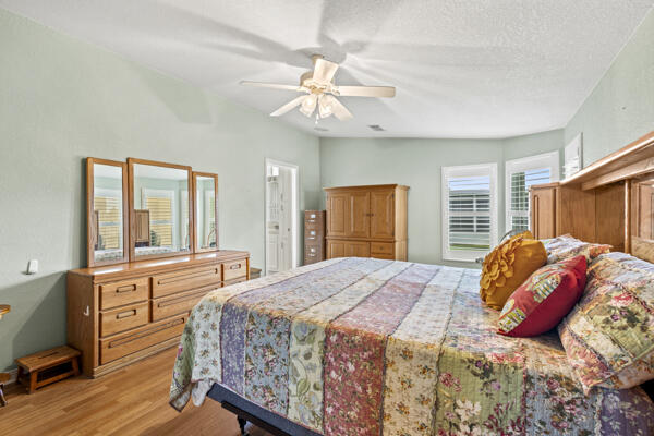 EAGLE RETREAT AT SAVANNA CLUB - Residential