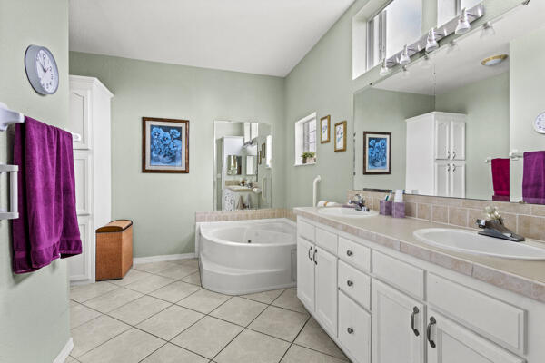 EAGLE RETREAT AT SAVANNA CLUB - Residential