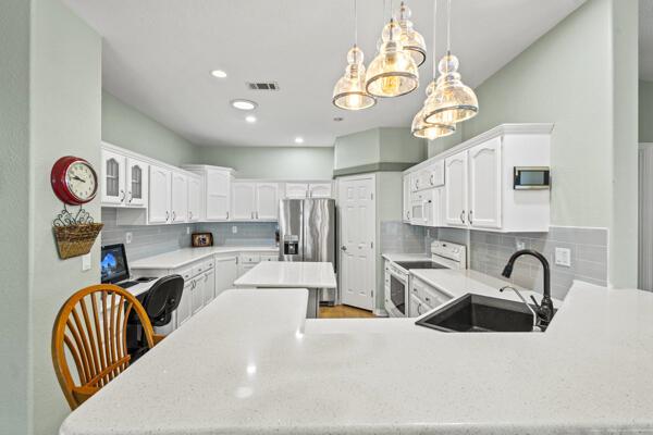 EAGLE RETREAT AT SAVANNA - Residential