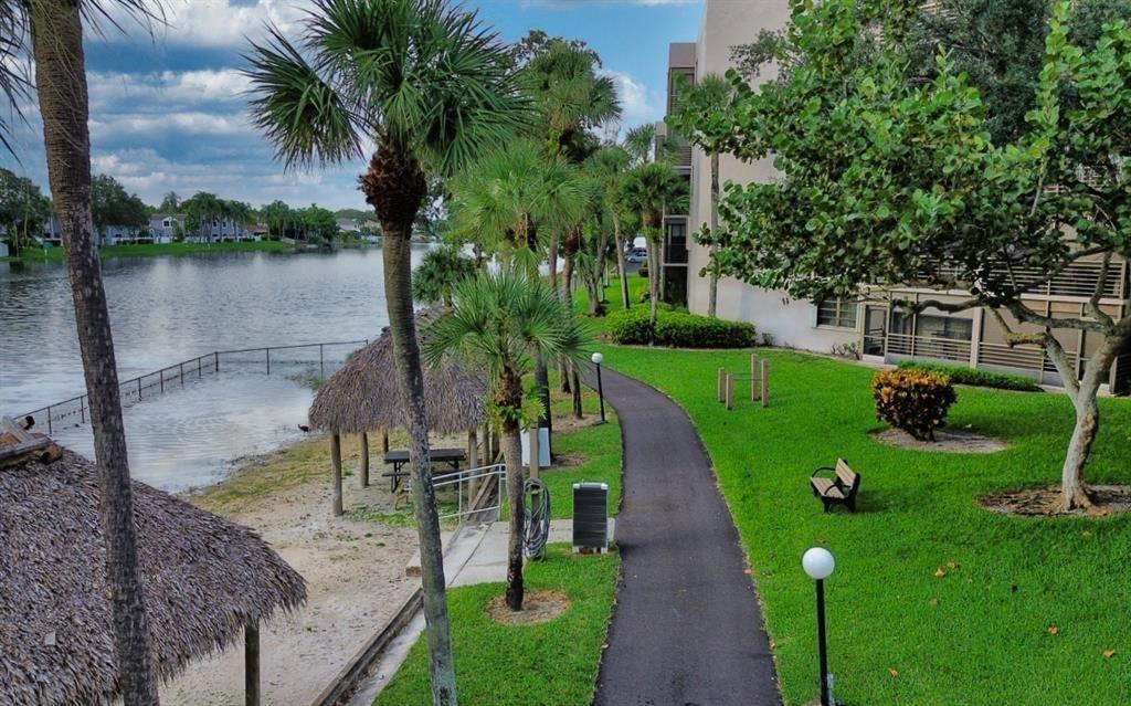 COLONY POINT - Residential