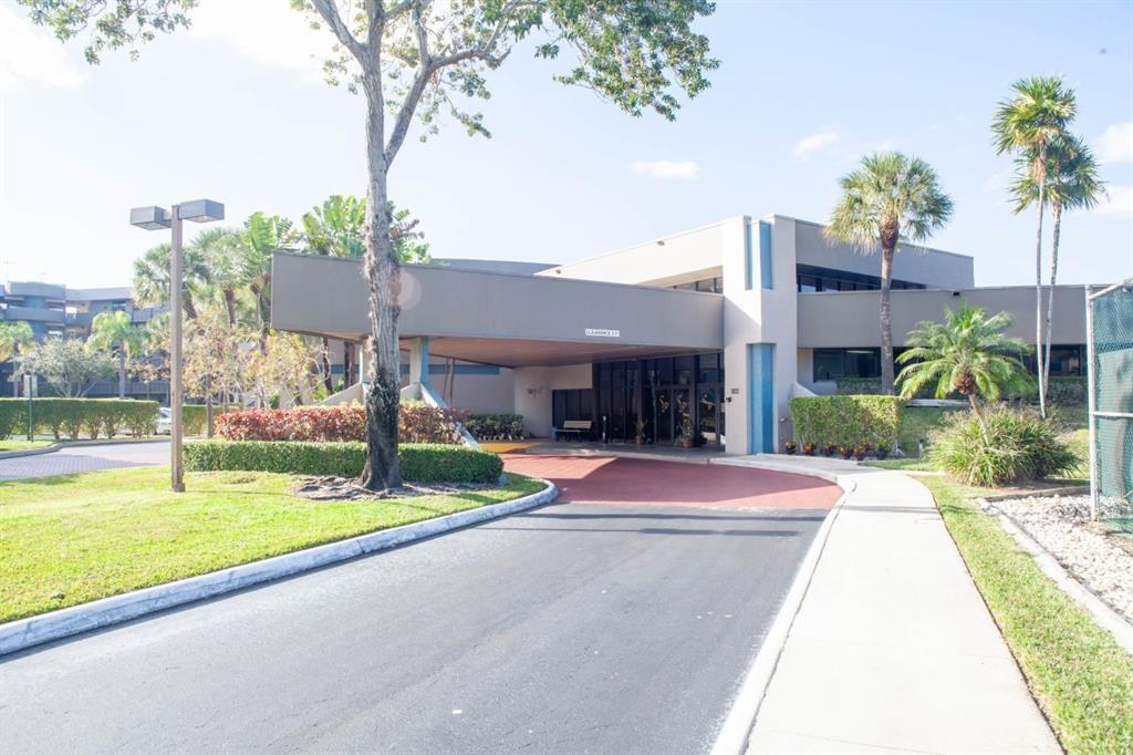 COLONY POINT - Residential