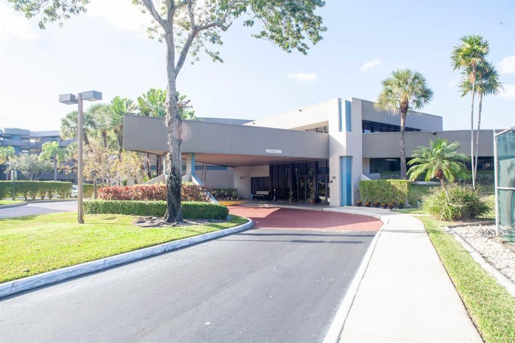 COLONY POINT - Residential