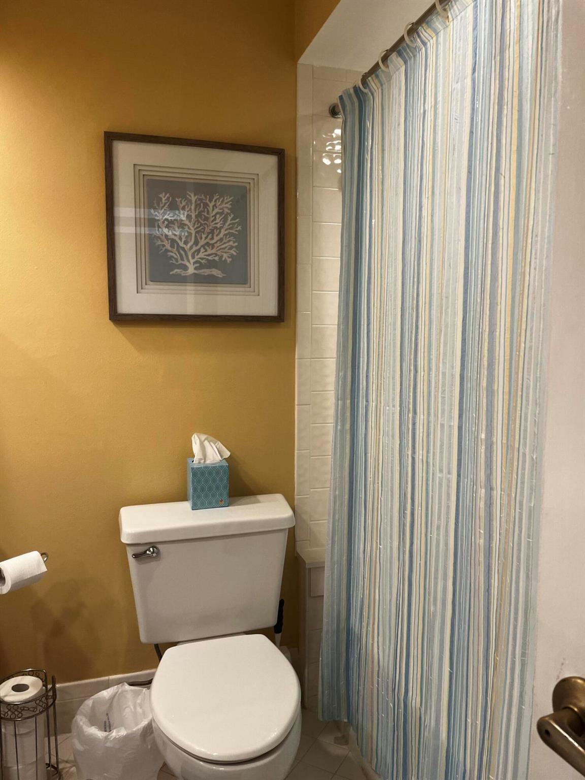 VILLAS OF OCEAN DUNES 4 - Residential Lease