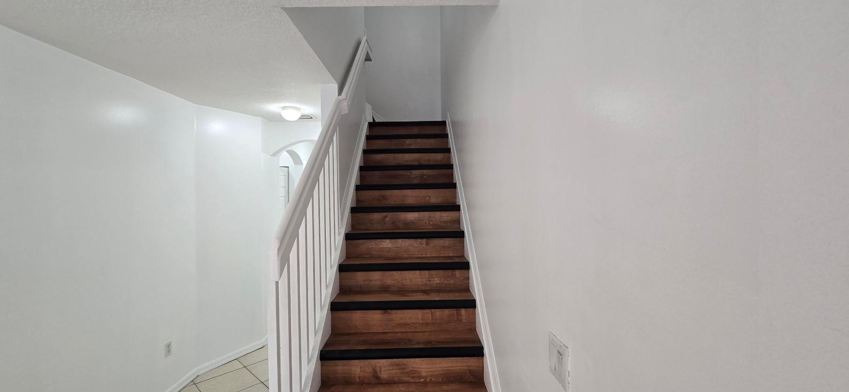 VILLAS AT HARBOR ISLES CONDO - Residential Lease